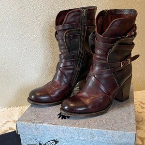 Freebird - Baker Boots - Women's - size 10 - Wine